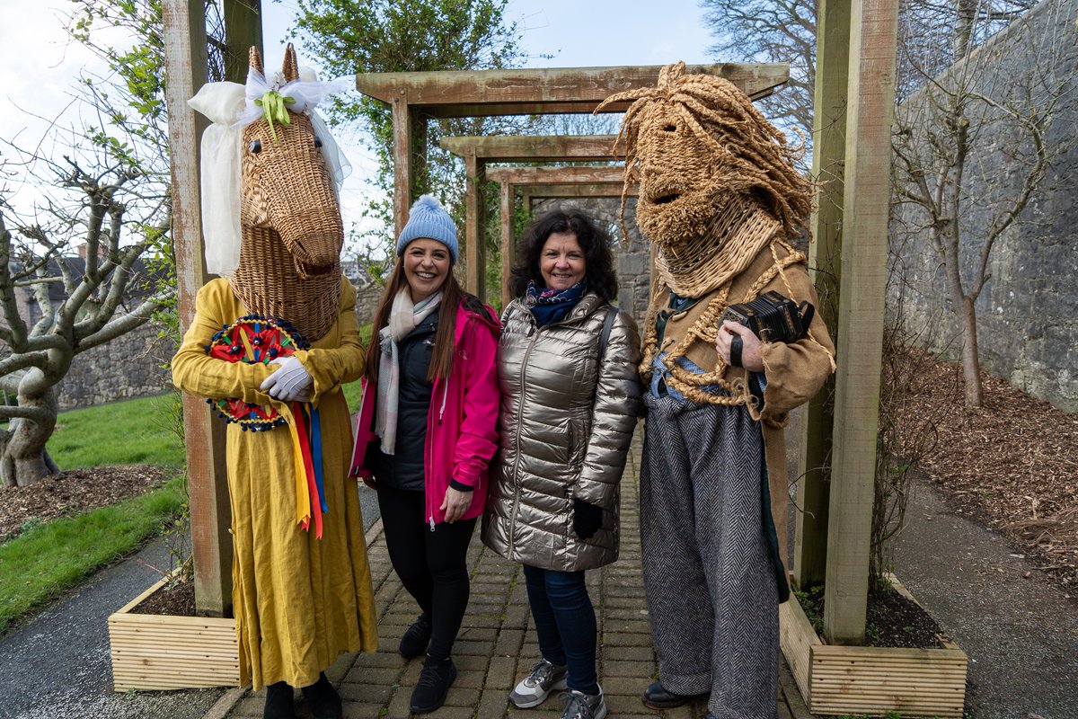 Armagh Rhymers (@armaghrhymers) on Twitter photo Did you catch Episode 1 of Catherine Fulvio's St Patrick's Way on RTE last night?
Catch up on RTE Player now 📷 bit.ly/425FofW
Thanks to <a href="/donnafoxtours/">Donna Fox</a> <a href="/visit_armagh/">Visit Armagh</a> and <a href="/NITouristBoard/">Tourism NI</a>
#VisitArmagh #EmbraceAGiantSpirit #discovernorthernireland Did you catch Episode 1 of Catherine Fulvio's St Patrick's Way on RTE last night?
Catch up on RTE Player now 📷 bit.ly/425FofW
Thanks to <a href="/donnafoxtours/">Donna Fox</a> <a href="/visit_armagh/">Visit Armagh</a> and <a href="/NITouristBoard/">Tourism NI</a>
#VisitArmagh #EmbraceAGiantSpirit #discovernorthernireland