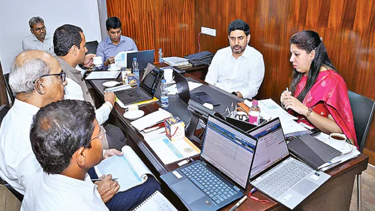 eenaduepratibha's tweet image. విద్యా ఉద్యోగ సమాచారం(AP): ఇక ఇంటర్‌లో ఎంబైపీసీ చదవచ్చు
#EducationInformation #APInter #mbipc #epratibha #eenaduepratibha
courses.epratibha.net/courses/158/co…