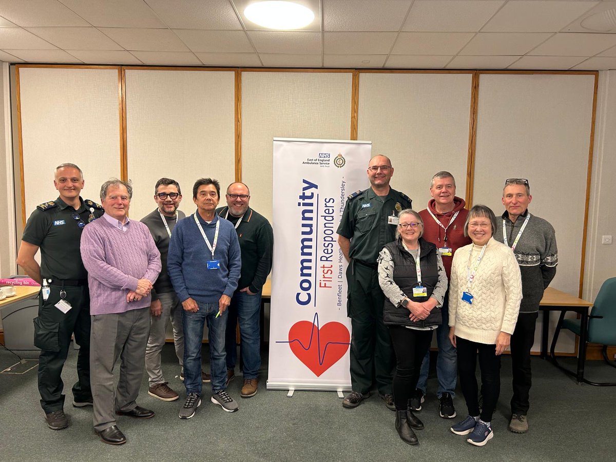 CastlePointBC's tweet image. Huge thanks to Benfleet Community First Responders for providing our Councillors with essential first aid training!  These trained volunteers save lives by responding to emergencies before ambulances arrive. #FirstAid #LocalHeroes