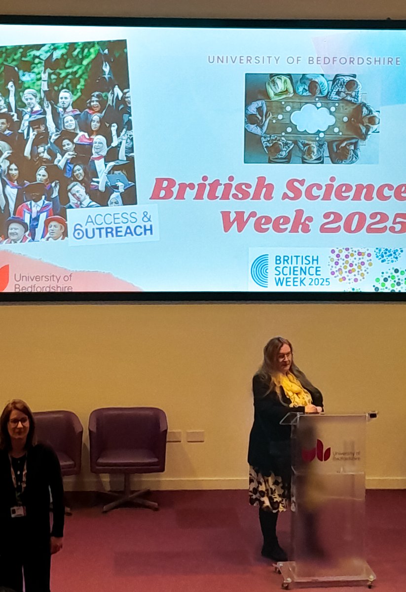 leamanorschool's tweet photo. As part of #BritishScienceWeek our Year 9 Scientists attended a STEM workshop at @uniofbeds 

They explored various engineering activities, including 3D &amp; cyanotype printing. 

They also examined the connection between psychology, virtual reality, and reaction time. https://t.co/7pERhenCZM