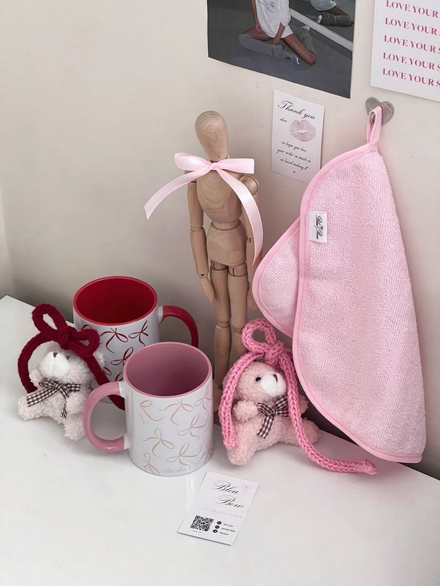 my cozy corner🎀🧺🧴
سه تا آیتم (حوله دستی. ماگ پاپیون. چارم تدی) قابل سفارش 𓍼