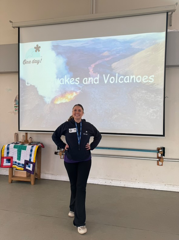 A big hello from Sam, who's rounding off a jam-packed #BritishScienceWeek with a full day of Earthquakes &amp; Volcanoes and Arctic &amp; Antarctic workshops in Leeds 👋👋
