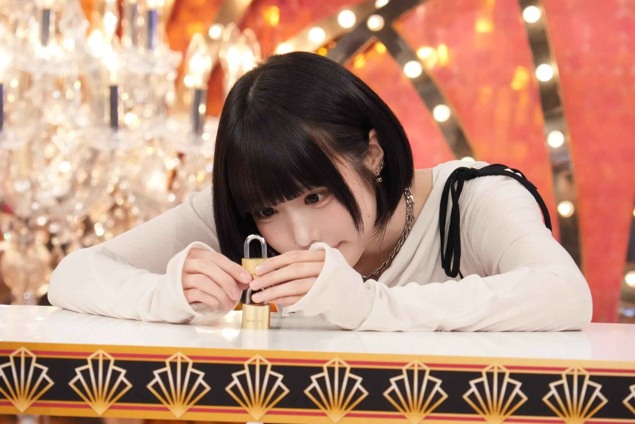 ぐでねこ『10月☆⑥天然石ゴールドストーン』 あの STAFF on X: 