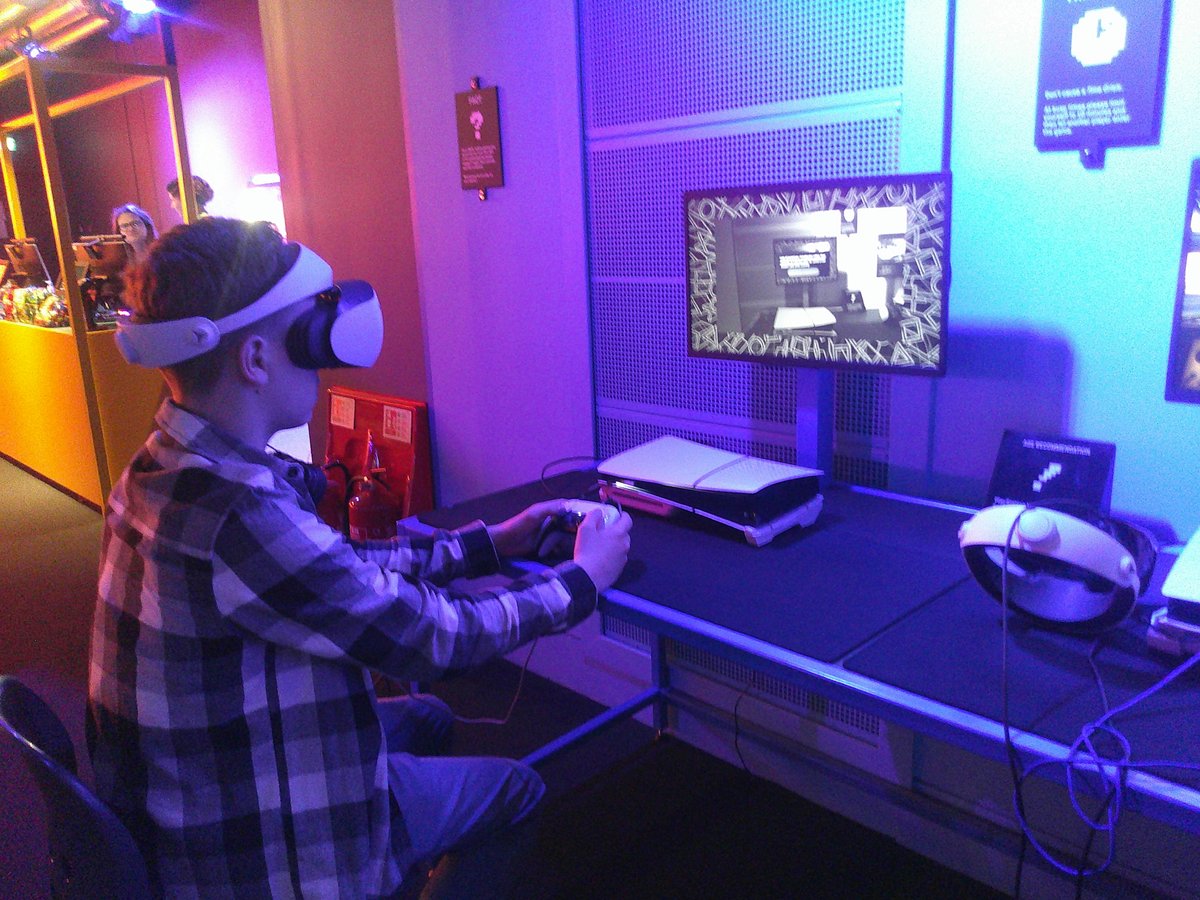 LSEATEndeavourAcademy tweet media