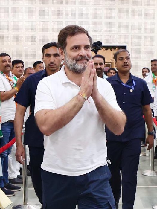 <a href="/Jeetuburdak/">Jeetu Burdak</a> ये मोहब्बत की दुकान है साहब 
कभी नहीं होगी बंद ....✅✅✅