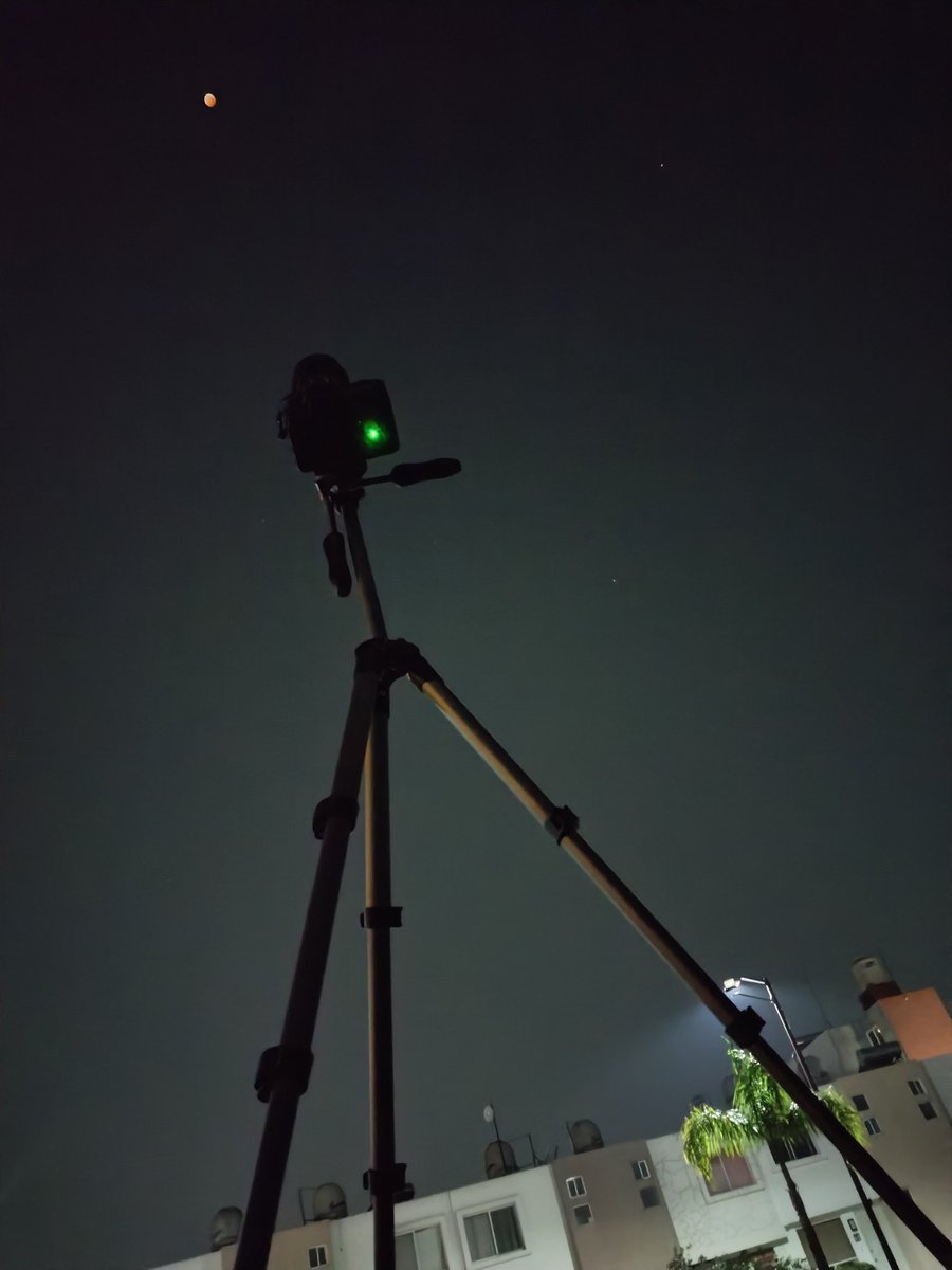 Efren_Cielo's tweet image. 📸   Durante la madrugada de hoy el viernes 14 de marzo de 2025, observando el eclipse de luna.

#México #Puebla #luna #eclipse  #eclipselunar #Eclipse2021 #Fotografía #fotógrafo  #ecielom #EfrenCielo © 🇲🇽