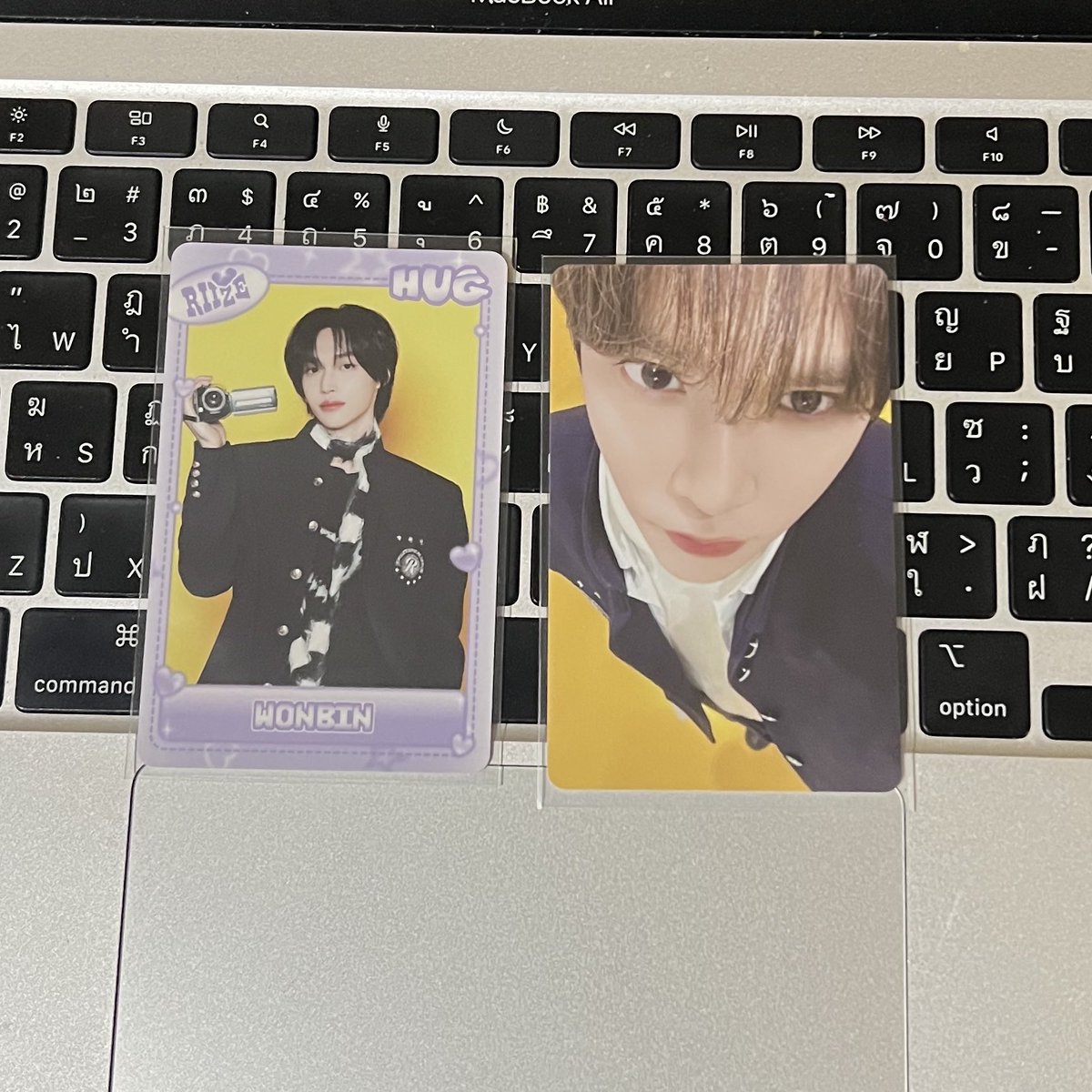 พร้อมส่ง ✨ HUG Random card 

concept วอนบิน
selfie อึนซอก

ขายคู่ 150 ส่งฟรี

#ตลาดนัดRIIZE #ตลาดนัดน้องข้าว
