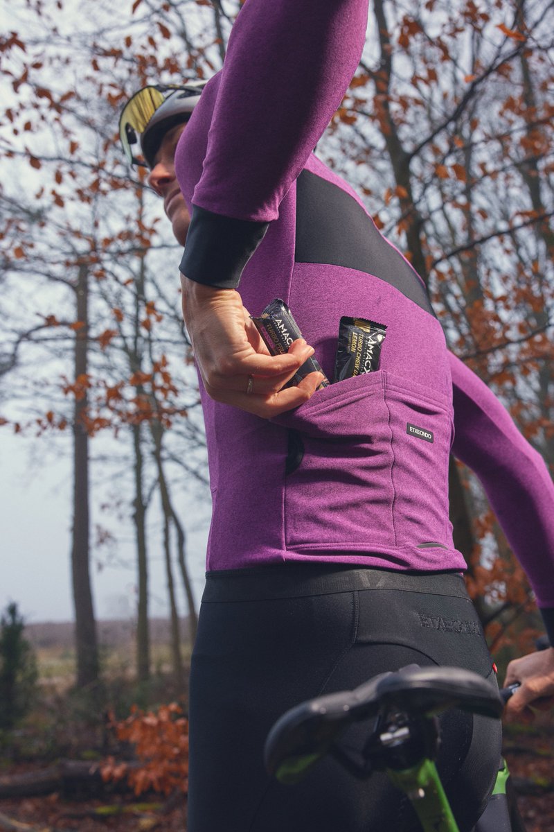 AMACX sports nutrition is all about improving your performance, whether chasing podiums or Strava medals. And now it’s officially available in SA! The range includes an Energy Line for long rides, Turbo Line for intense efforts &amp;  Recovery Line to rebuid:  bicycling.co.za/nutrition/amac…