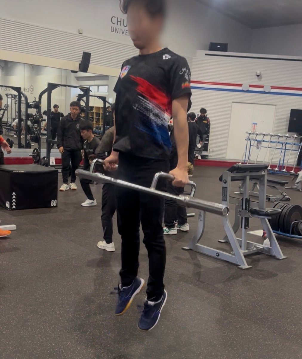 chukyoAT's tweet photo. 【トレーナー業務紹介(大学編)】
大学の水泳部7名のトレーニングを担当しています

今年度は基礎的なトレーニングを中心に実施し、2月末の大会では、多くの選手が自己ベストを更新しました！

感覚の面でも良い効果が見られています！

今後もサポートしていきます！

 #中京大学
 #JSPO_AT
 #水泳 https://t.co/2tnJWrav4e
