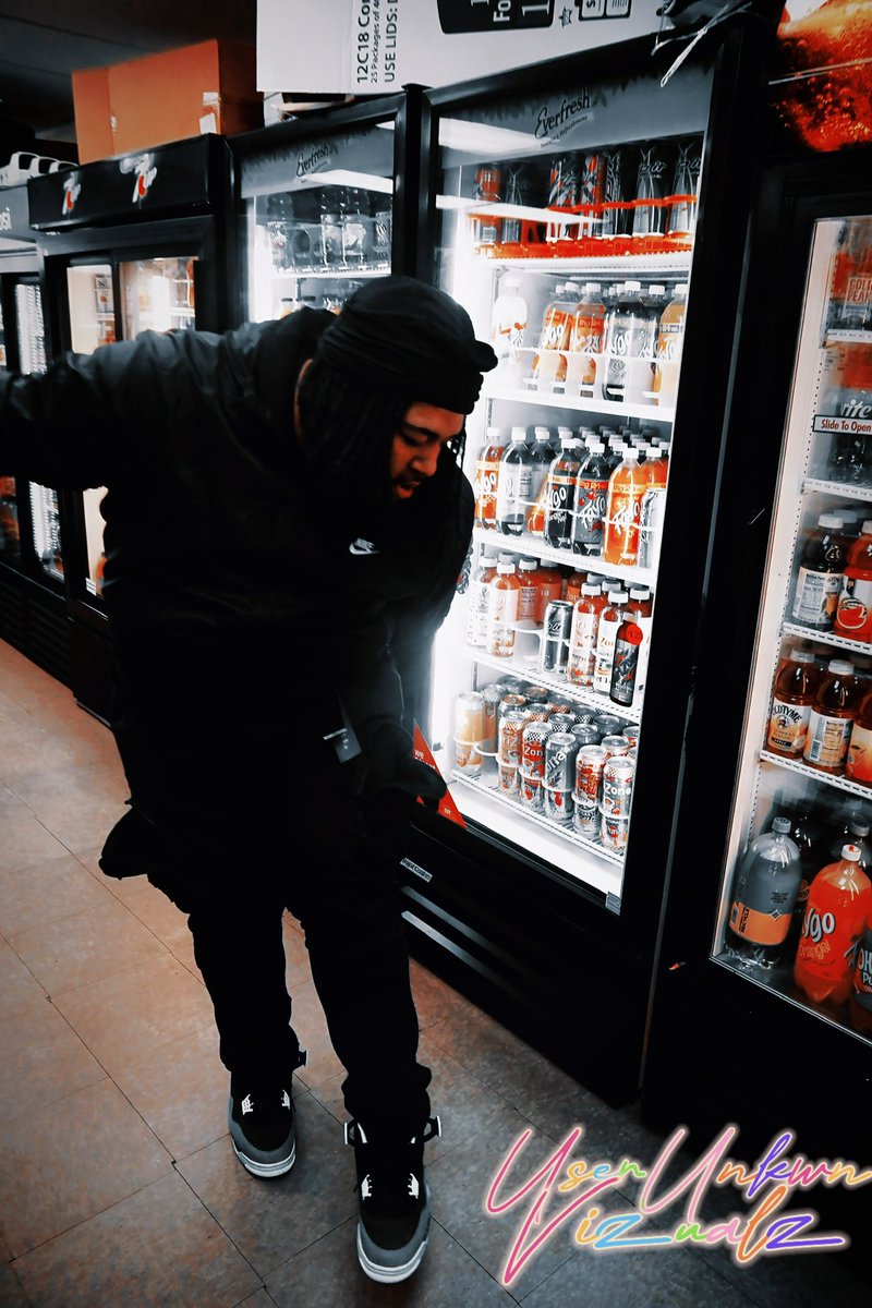 1Dxmo's tweet image. Fvck My Camera Man 🖕🏾📸 Edit My Own Shii🔥🔥🔥🎬‼️ 
•
#Retro4
#Dump 
#Shorts
#Explorepage
#UnsignedArtist