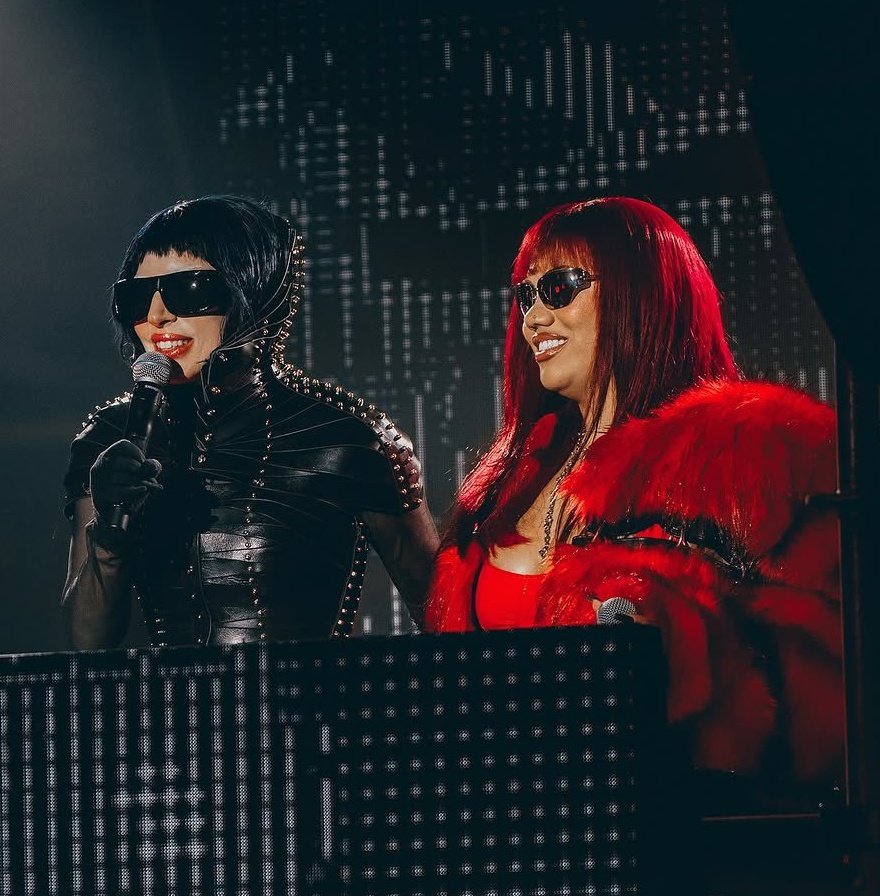 there is no word for this kind of serve... this is prime gaga