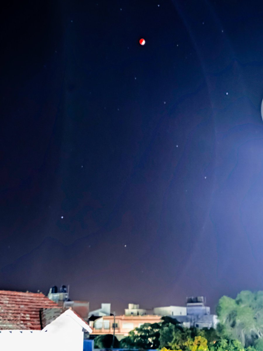 SantacroceAlan's tweet photo. #EclipseLunar #eclipseentn https://t.co/BxIcOWaBQt
