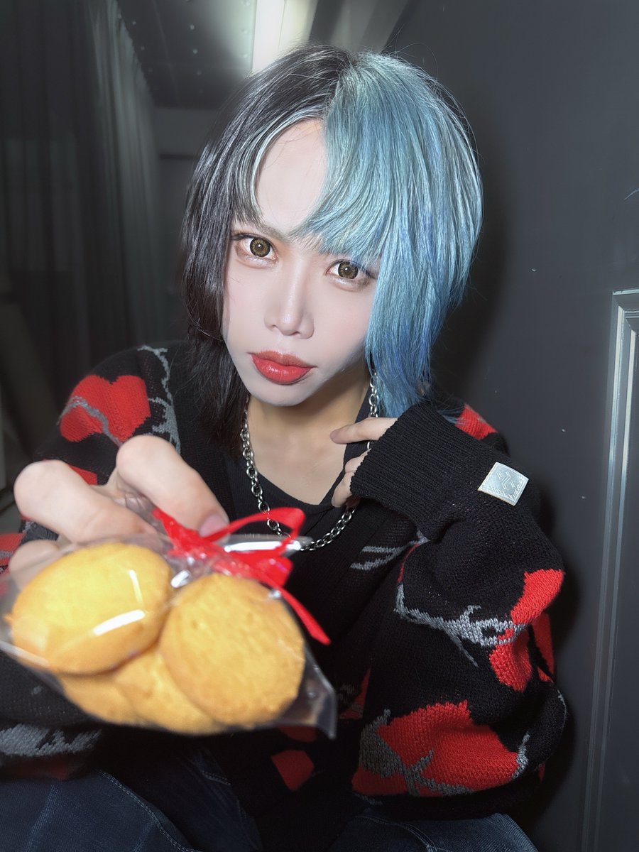 ホワイトデーだからこれやるよ🍪🎀