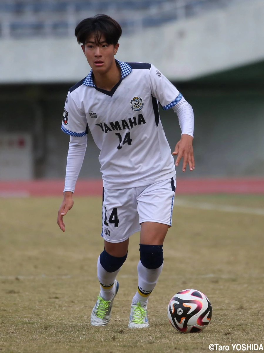 🇯🇵 17-year-old Jubilo Iwata U18 midfielder, Ishizuka (石塚蓮歩