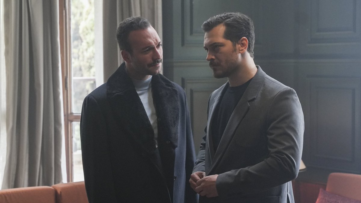 CagatayBR's tweet photo. 📸| Fotos promocionais do 1° episódio de #EşrefRüya 

Estréia dia 19 de março às 20h no Kanal D 💥

• #ÇağatayUlusoy https://t.co/8X3gB8wPiV