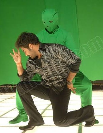 rebelismxx's tweet image. Oreyy 🤯 eedi Dance kuda VFX na ? 
Single Take artist ani Em Ruddaaru ra andaru 🤯🙏🏻

Height ki Stool , Dance ki VFX 👌🏻