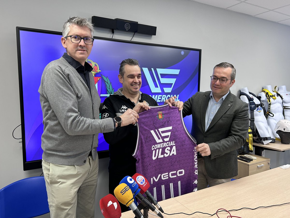 El <a href="/RVBaloncesto/">-</a> y <a href="/ComercialULSA/">ComercialULSA</a> renuevan su convenio por una campaña más. Las instalaciones de la empresa vallisoletana albergaron hoy viernes la previa del partido de mañana ante <a href="/cbmoron/">C.B. Morón</a>