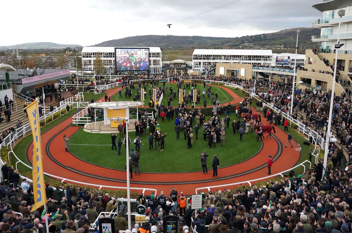 🏇 It’s Gold Cup Day at the Cheltenham Festival and our crew is in full swing, capturing the excitement of the parade ring with overhead wirecam shots and high speed tracking vehicles bringing fans closer to the racing action.  <a href="/EMGLiveUK/">EMG UK</a> / <a href="/_gravitymedia/">GRAVITY MEDIA</a>