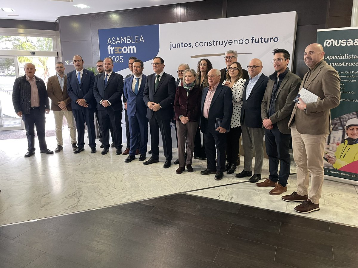 Arrancamos el día con la Asamblea de <a href="/Ucecon/">Ucecon</a> de la mano de <a href="/CECLOR_/">CECLOR</a>, en la que damos la bienvenida a su nuevo presidente: Jesús Abellán 👏🏼