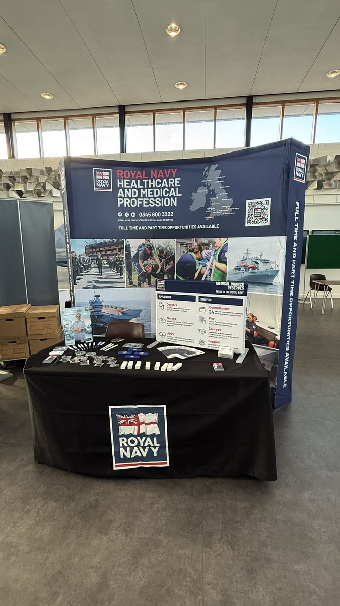 ecg1510's tweet image. Today we are @StirUni for the nursing careers fair. Come and say hello and find out about full or part time nursing in @RNJobsUK @RNJobsUK @HNNS_qarnns @CdreAHofman @MedicsNavy @NHSEArmedForces @DMS_MilMed