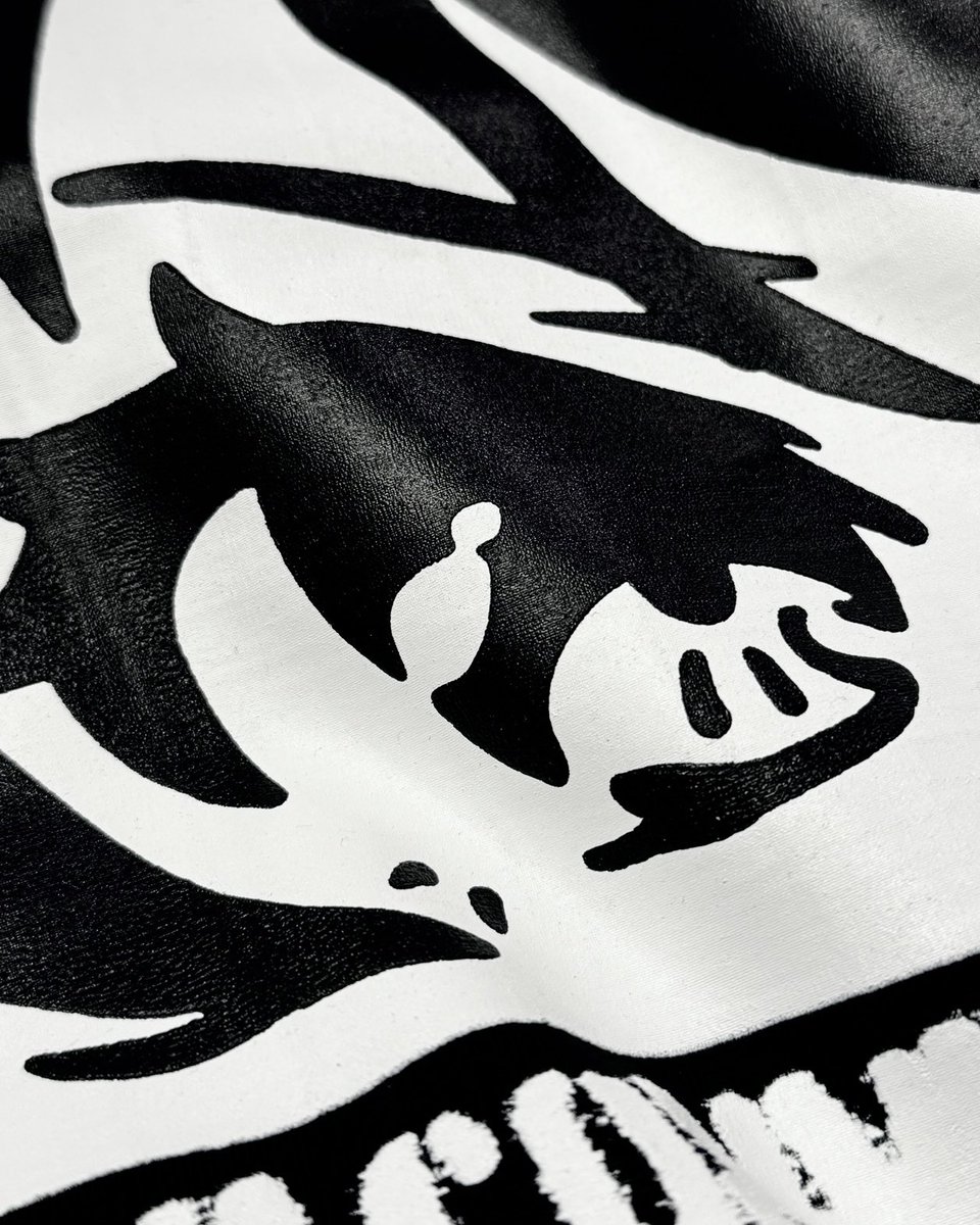 販売のお知らせ】 3月15日 午前9:00より3日間、TシャツとZINEの