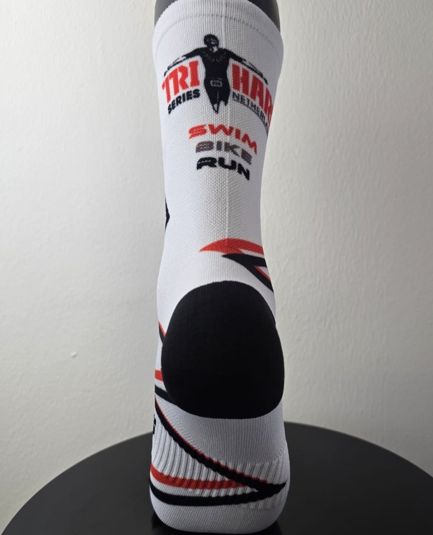 TRI HARD Triathlon Series tweet media