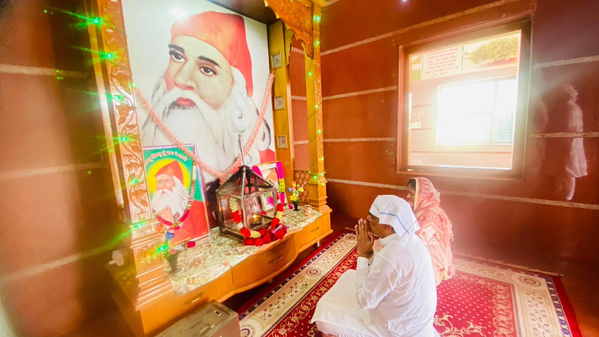 रंग, उमंग, प्रेम, उल्लास और सामाजिक समरसता के महापर्व होली की आप और आपके पूरे परिवार को हार्दिक बधाई एवं शुभकामनाएं, 
आप सभी का जीवन खुशियों के विविध रंगों से परिपूर्ण हो, समाज सुख, शांति और सद्भावना के आत्मीय रंगों से सराबोर हो, यही कामना है।
#HappyHoli2025