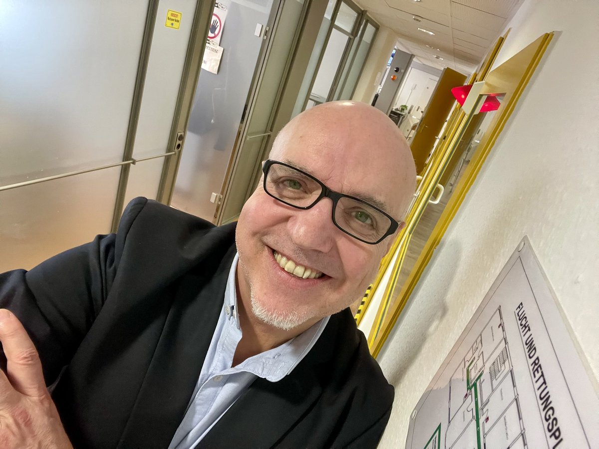 Mann im Gang? Gangster!

#TGIF #Freitag #Radio #Saarland