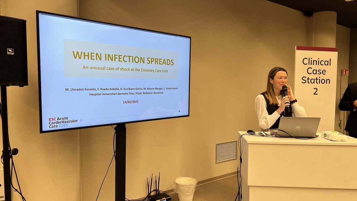Elena Collado Lledó (@ecolladolledo) on Twitter photo Excel•lent presentació d’un cas clínic d’endocarditis i xoc per la nostra resident Mireia Llevadot. Comencem fort! <a href="/Cardioresisgtip/">Resis Cardio CanRuti</a> Excel•lent presentació d’un cas clínic d’endocarditis i xoc per la nostra resident Mireia Llevadot. Comencem fort! <a href="/Cardioresisgtip/">Resis Cardio CanRuti</a>