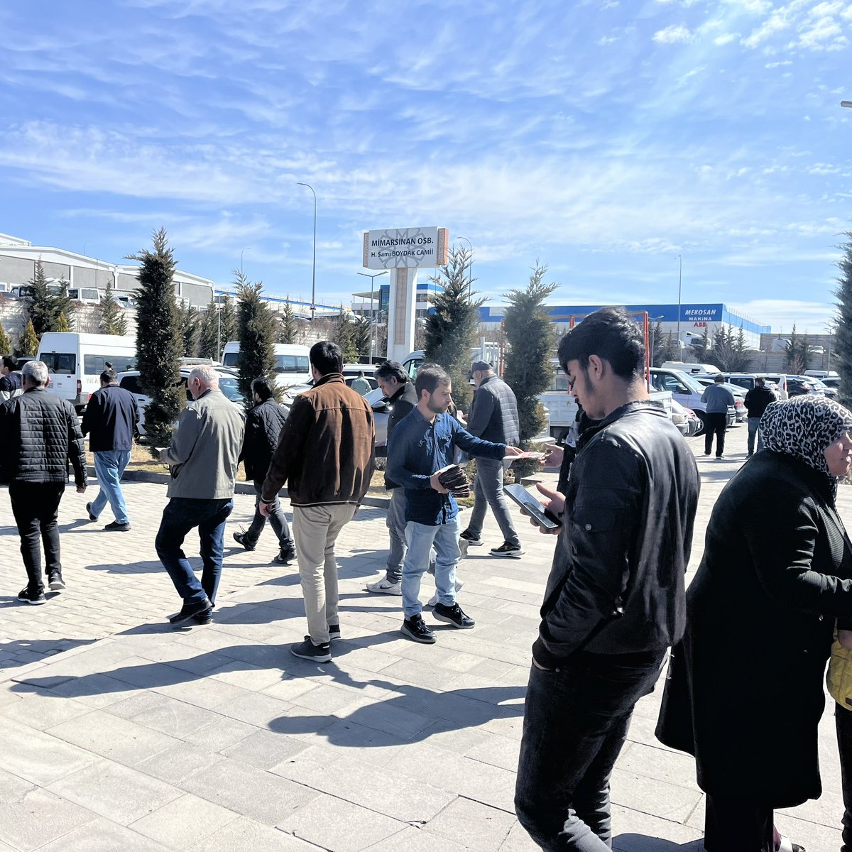 KayseriEmep's tweet image. ❗️TALEPLERİMİZ NET!

📢"BARAJSIZ SENDİKA, YASAKSIZ GREV, GÜVENCELİ İŞ" 

Başlıklı bildirilerimizi Mimar Sinan Organize Sanayi sitesinde işçilerle buluşturduk. 

#Kayseri #EMEP