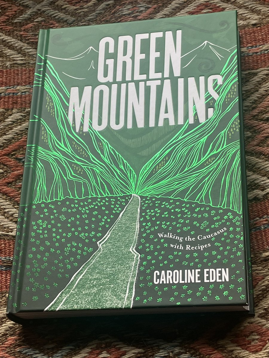 Some sunshine and the book GLOWS. Green Mountains - the final in my colour trilogy - is out 3 April and is now available to pre-order here geni.us/GreenMountains

(Aside: it was printed in Estonia which is pleasing) 🏔️
