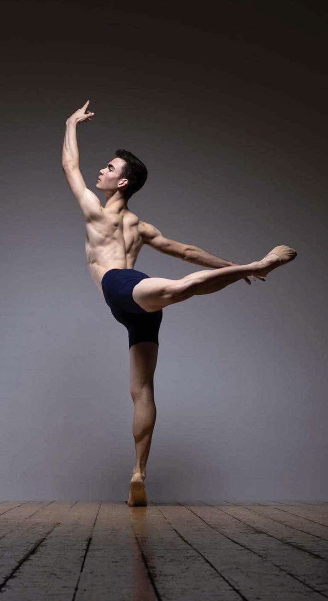 Emer Lenihan and Michael Maple from Cork City Ballet will perform the exotically beautiful pas de deux from ‘Le Corsaire’, at the 170 year celebration at Cork Opera House next Saturday, 22nd March. 

Check out the full Gala line-up! 🌟

OPERA | MUSIC | THEATRE | COMEDY | DANCE