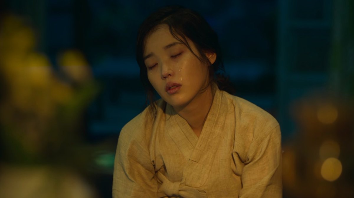 kdramasdiary's tweet photo. “Her son, who was with her at lunch, was no more by dinner.”

the flow of life couldn’t be captured more perfectly with words 😢

#WhenLifeGivesYouTangerines #WhenLifeGivesYouTangerinesEp6 https://t.co/PFRL8MLSbc