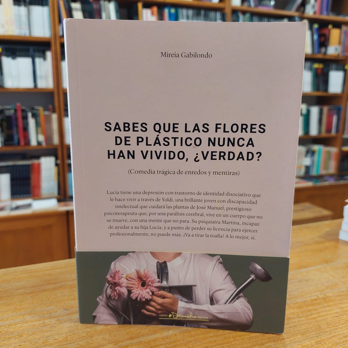 #SabesQueLasFloresDePlásticoNuncaHanVivido¿Verdad?
#MireiaGabilondo
#CDN