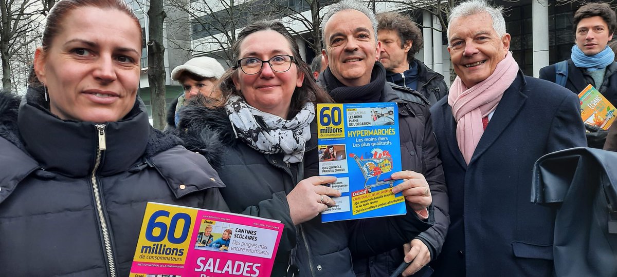 Patrice Bédouret (@pbedouret) on Twitter photo Au rassemblement de soutien à l'INC <a href="/Conso_INC/">L'INC - inc-conso.fr</a> et au magazine <a href="/60millions/">60 Millions de consommateurs</a> de consommateurs menacés par les coups de rabot du gouvernement.#consommation <a href="/ADEICFrance/">ADEIC</a> <a href="/alldc_conso/">Association Léo Lagrange défense des consommateurs</a> <a href="/VeroLouwagie/">Véronique Louwagie</a> <a href="/bayrou/">François Bayrou</a> Au rassemblement de soutien à l'INC <a href="/Conso_INC/">L'INC - inc-conso.fr</a> et au magazine <a href="/60millions/">60 Millions de consommateurs</a> de consommateurs menacés par les coups de rabot du gouvernement.#consommation <a href="/ADEICFrance/">ADEIC</a> <a href="/alldc_conso/">Association Léo Lagrange défense des consommateurs</a> <a href="/VeroLouwagie/">Véronique Louwagie</a> <a href="/bayrou/">François Bayrou</a>