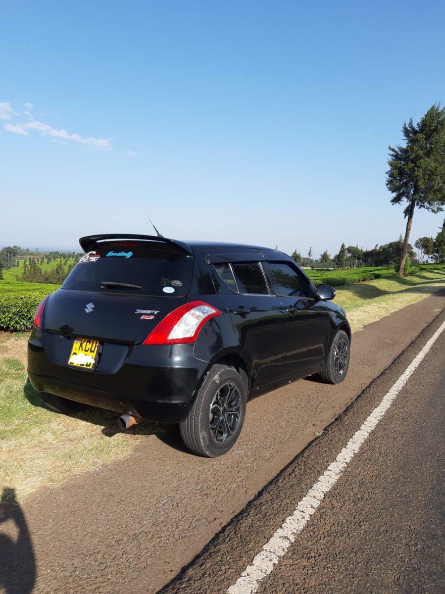 patohvin's tweet photo. @Caradvicekenya SUZUKI SWIFT RS 
Yom 2012
1240 CC Petrol 
5 Speed Automatic Transmission 
2WD 
Original paint &amp; Accident free
Quality Heavy System 
Reverse Camera 
Aftermarket Alloy Rims 
New tyres
Full service history available 
One owner since importation 
Asking Price 630,000
☎️ 0717811402 https://t.co/uKRjOAVDbj