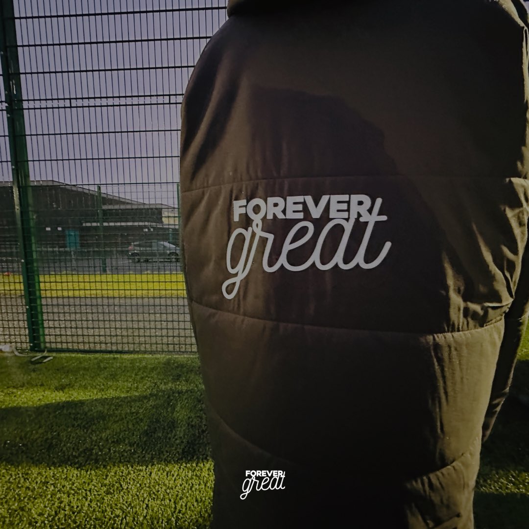 On Monday, I had the pleasure of presenting the <a href="/ClarkDriveGFC1/">Clark Drive Girls F.C.</a> U14s Team with a batch of FG sponsored coats. Hopefully, the brand brings them even more luck, drive, and momentum this season—along with keeping them warm. 

Go the #Girls #IWD2025 #AccelerateAction  ⚽️🥇🧥