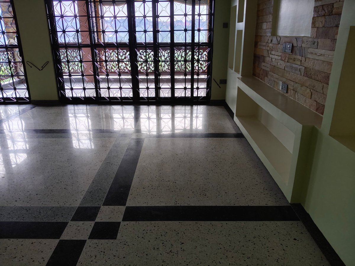 TMsmcLtd's tweet photo. #DYK? Terrazzo floors combine recycled aggregates with high-performance binders for a timeless finish. What’s your favorite design option?
📞 +256 704 152667 | +256 780 636799
#Terrazzo #FloorDesign #FridayVibes https://t.co/ncK7Ub0aft