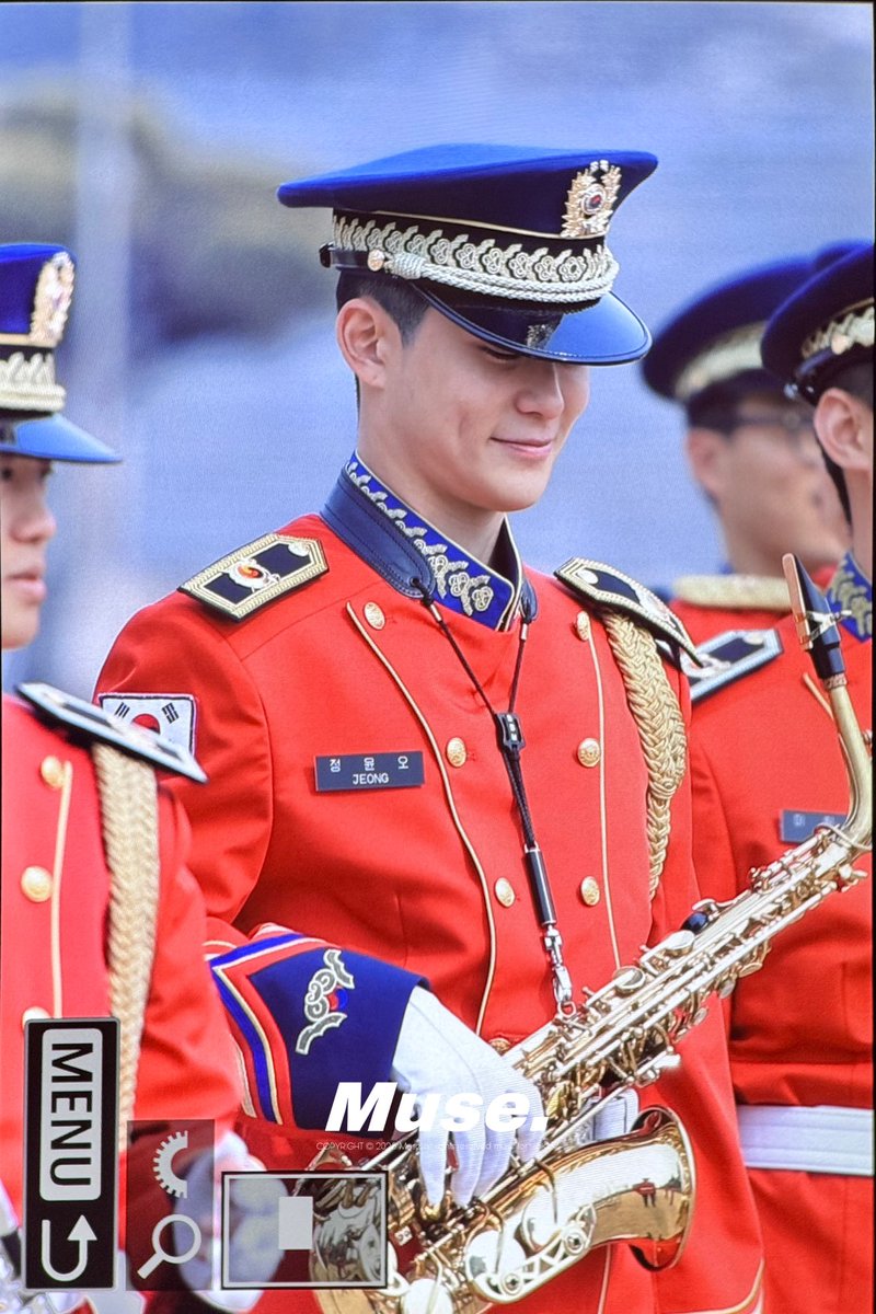 𝙈𝙪𝙨𝙚. tweet media