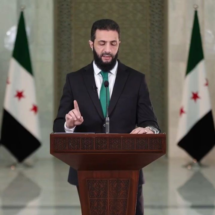 فليرحل من يرحل ولياتي من ياتي فانت سيد الوطن حفظك الله السيد رئيس الجمهوريه 
احمد الشرع