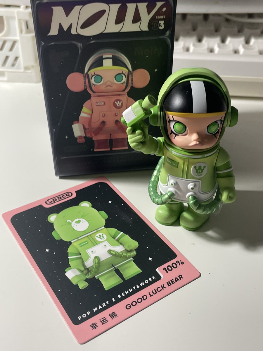 kwonsani's tweet photo. #minekwon wts lfb ph ♥︎
space molly series 3 good luck bear
@ ₱600 (complete inclu) + lsf

prio payo / 3 days rsvn w half sp
dm @toranesue to claim! 

# pop mart popmart green https://t.co/1d580kBBgT