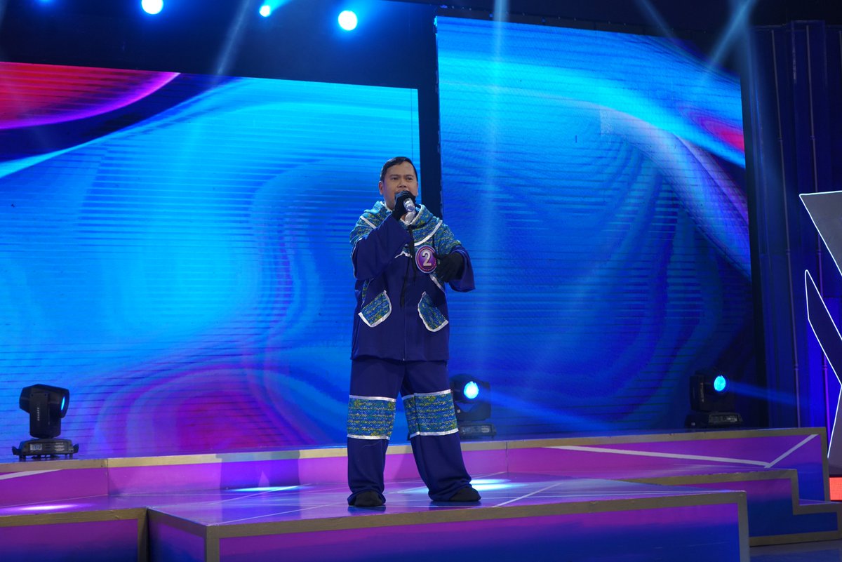 itsShowtimeNa's tweet photo. 🎤 Si Medwin of True Faith ang TagoKanta Celebrity Singer #HideAndSing!

#ShowtimeMoTo
Watch us Live, Follow, and Subscribe here: 
https://t.co/Gs3IAXU5tb https://t.co/GCDREwFTN0