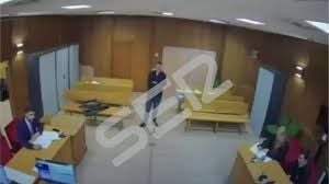 1️⃣ Un juez ha procesado a Héctor de Miguel por un chiste sobre dinamitar la cruz del Valle de los Caídos. La denuncia proviene de Abogados Cristianos, un grupo ultracatólico que usa los tribunales para censurar lo que les incomoda. Pero lo peor viene ahora. 

Hilo 🧵