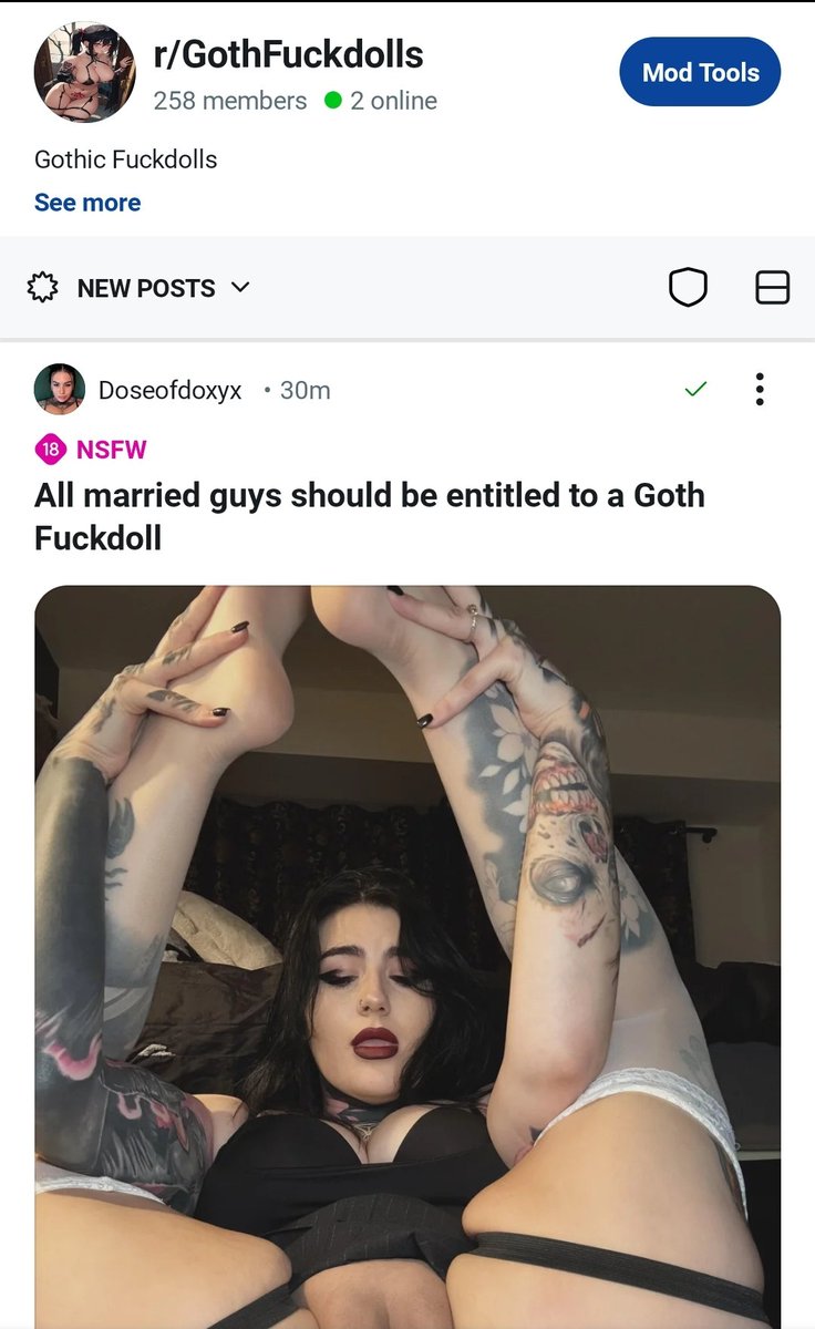 Can everyone on Reddit give my new subreddit a follow 🫶🏻
If you're a content creator, feel free to post there. No karma is required to post  🖤🦇