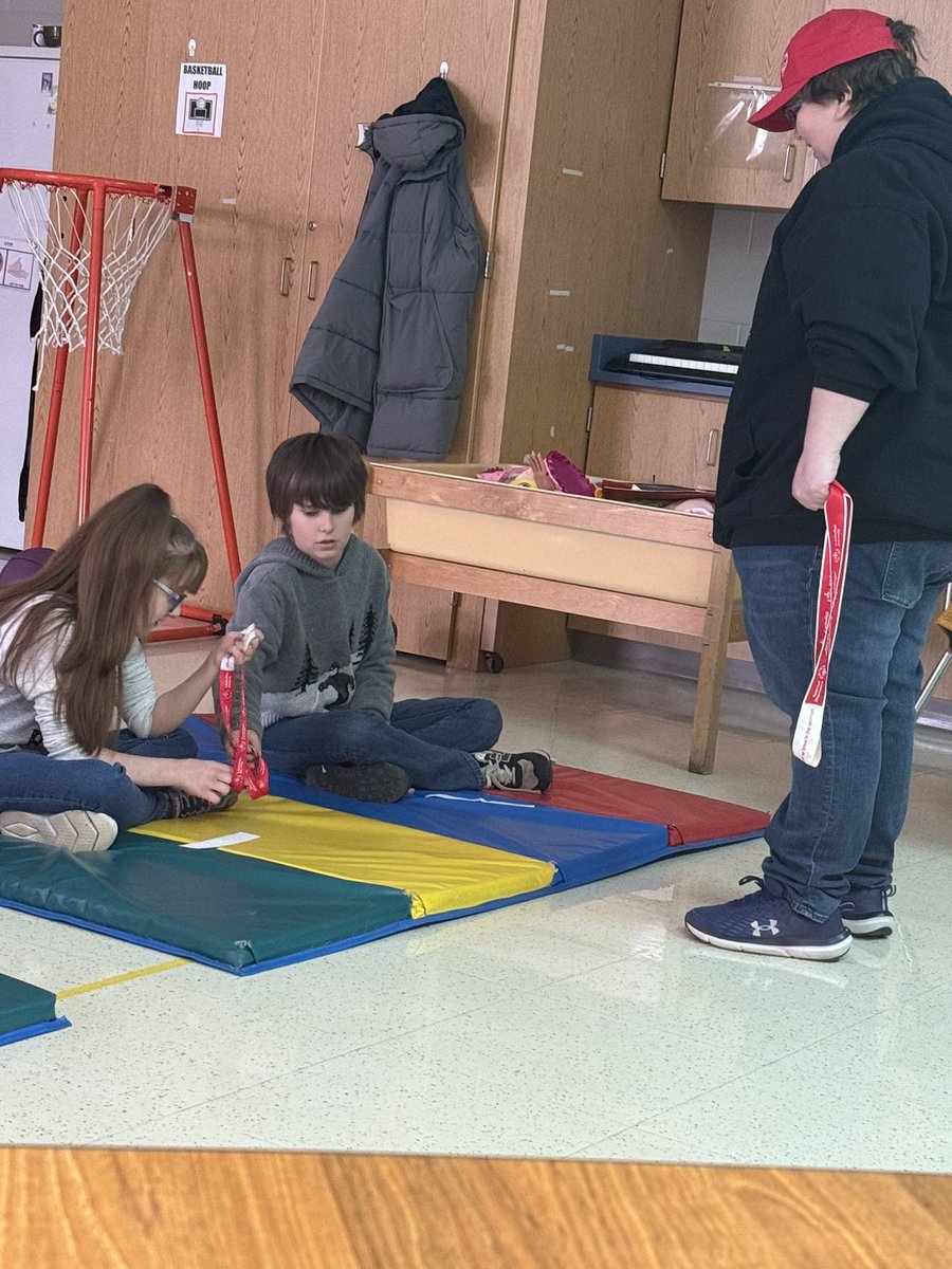 Mrs. Z’s Monarch Room Adventures tweet media