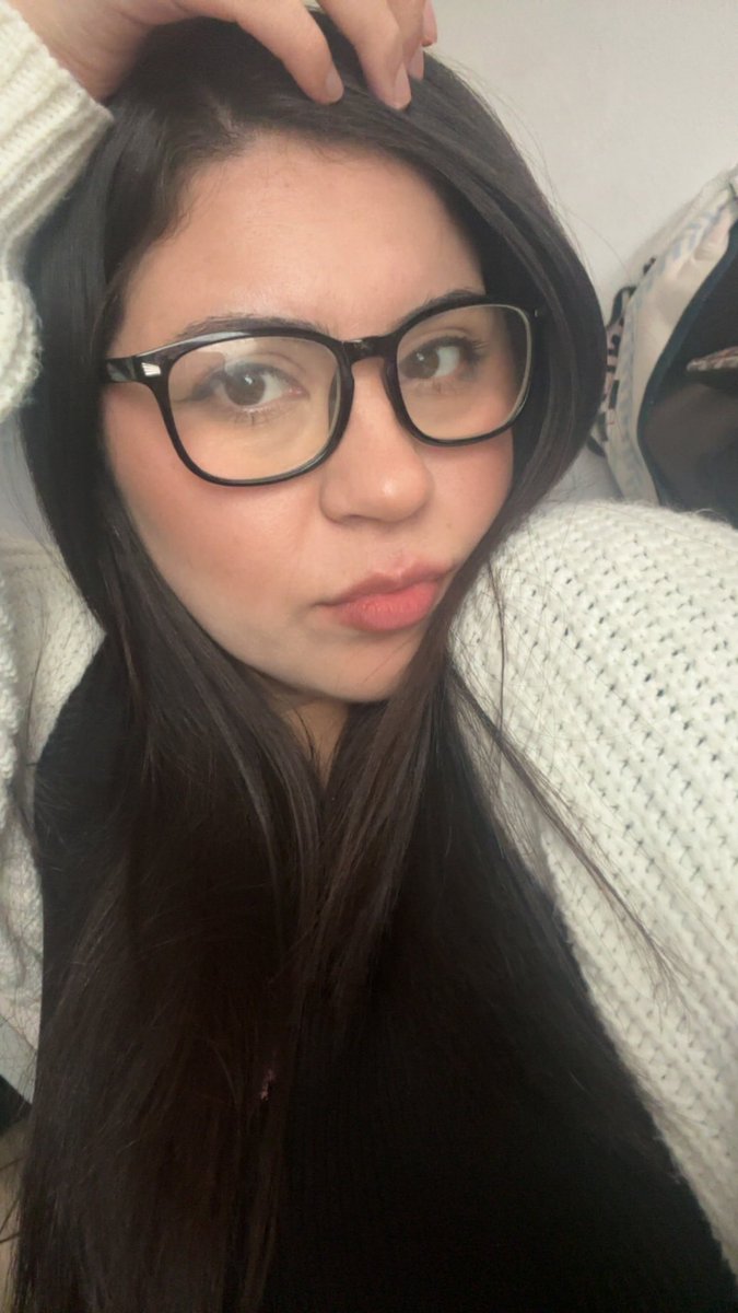 Hi twitter , it’s been a while 🫶🏼