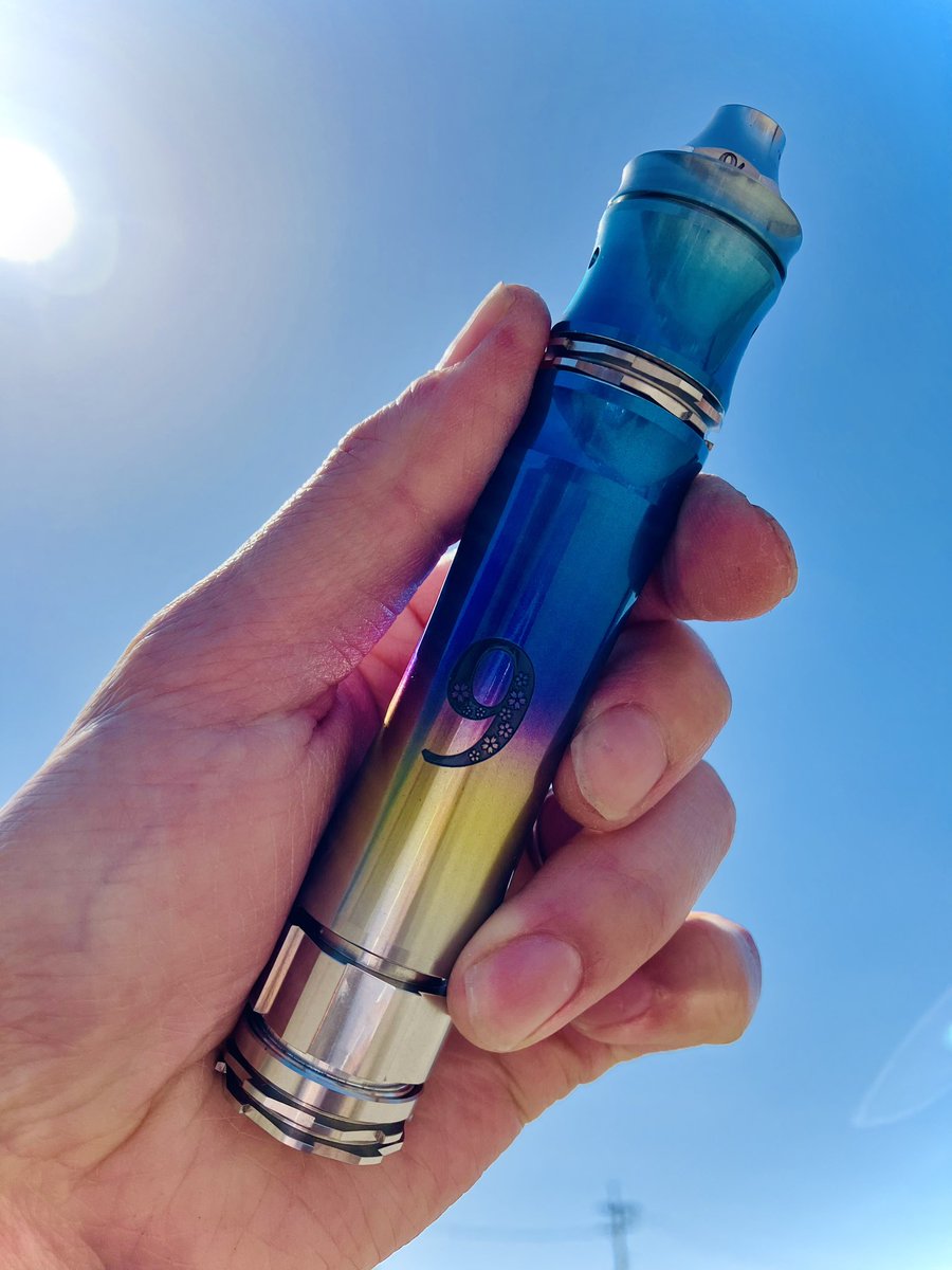 Rioto_vape10ve's tweet photo. おはようございます。
今日は快晴で陽が暖かい……
いい天気なんで一枚、愛娘を。
「春」
#vape好きな人と繋がりたい
#283mod
#みんなのメカチュー
#9one https://t.co/ComCIS3OMr