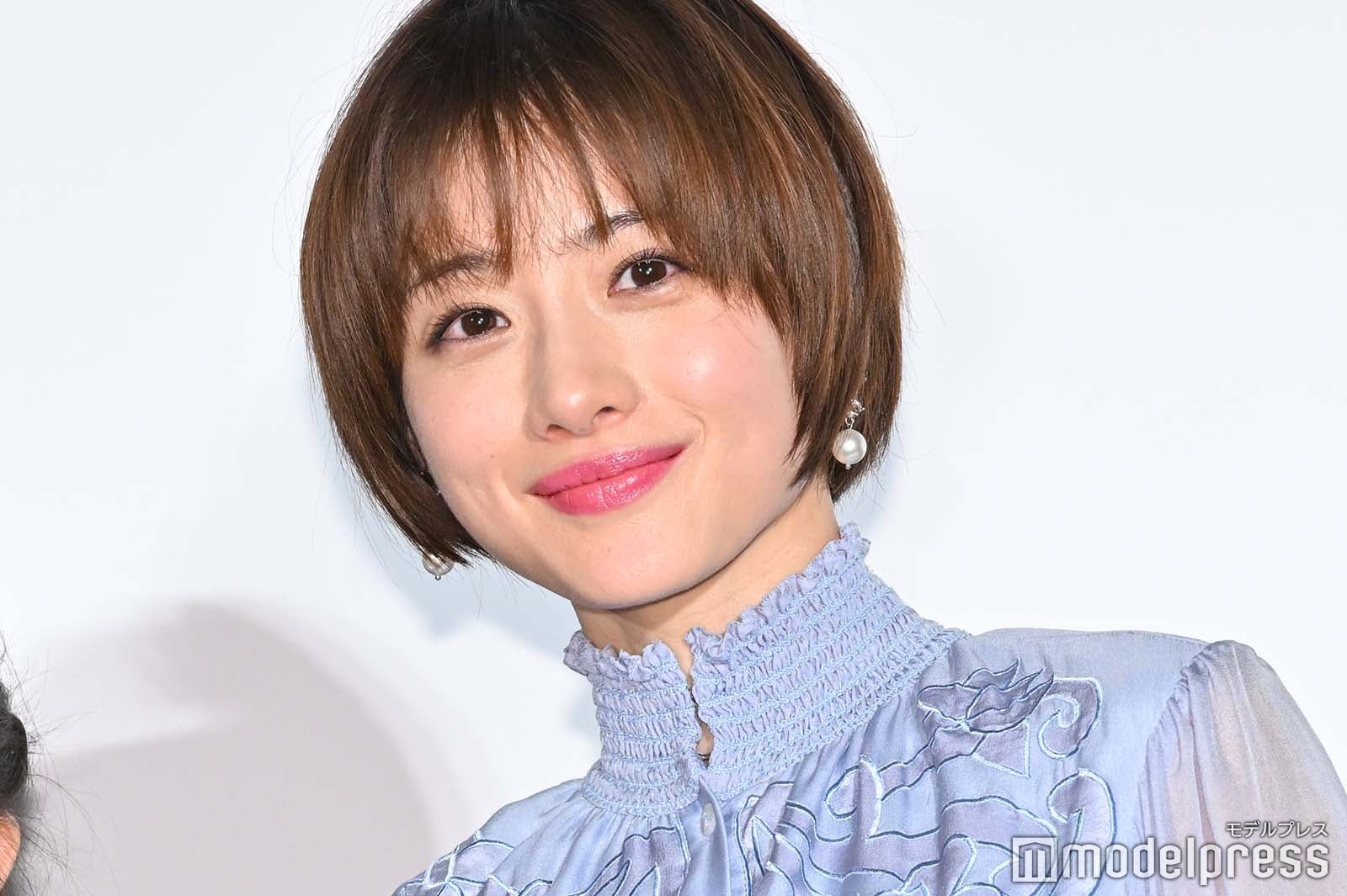 石原さとみ モデルプレス 石原さとみ、第2子妊娠を発表💐 https://t.co/LAdzIx4eo6  14日「日本アカデミー賞授賞式」には参加。「3月いっぱいで産休に入らせていただきます。  命の誕生という奇跡を、無事に果たせるよう、仕事関係者の皆様には大変ご迷惑をおかけしますが、何卒 ...