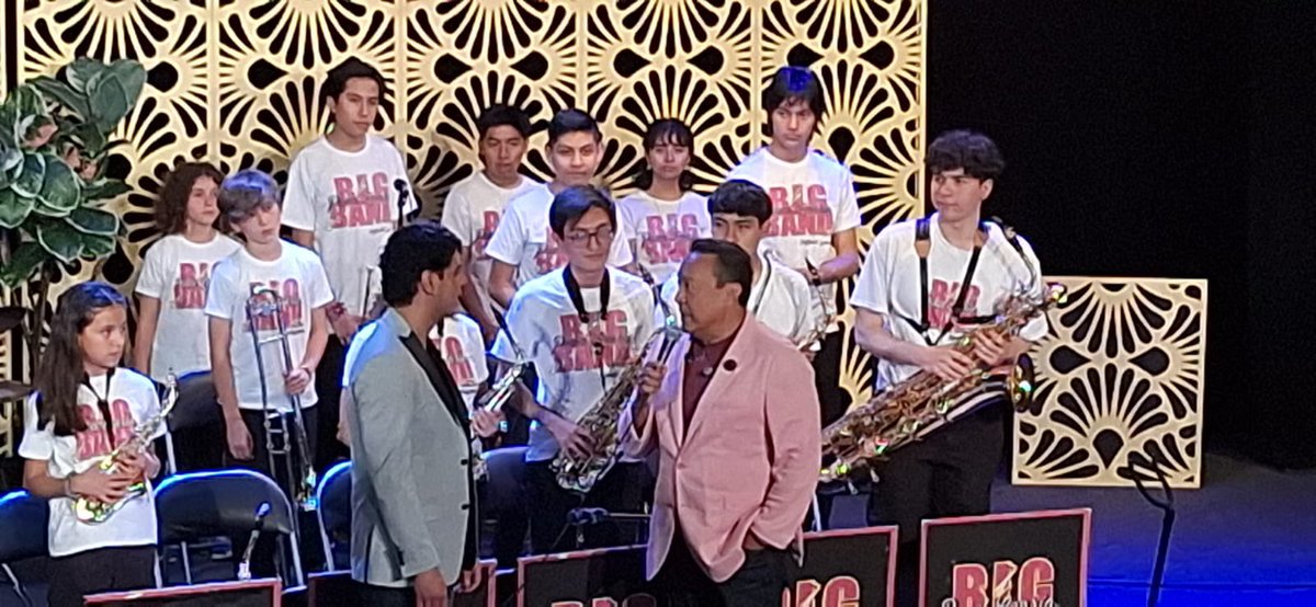 Gracias a <a href="/aritmodebohemia/">A RITMO DE BOHEMIA</a> por la invitación, la pasamos genial. #PavelLoariaBigBand