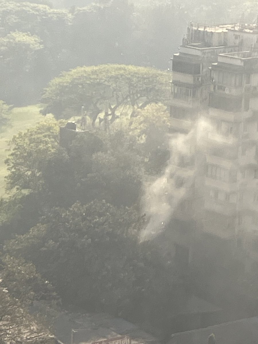 ⁦<a href="/mybmc/">माझी Mumbai, आपली BMC</a>⁩ 
#StopBurningGarbage 

Behind Noorani on Tardeo road, something is burning &amp; producing lot of smoke , spoiling AQI

Take immediate action please &amp; share details of fine levied